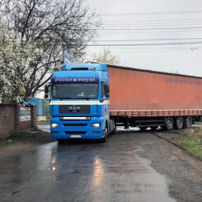 10 Tonnen Lebensmittel und Hygieneartikel erreichen Czernowitz - Ukrainehilfe | Köln