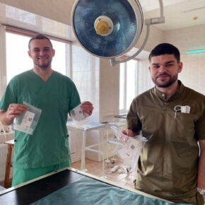 Chirurgische Instrumente erreichen Krankenhaus in der Ukraine - Ukrainehilfe | Köln