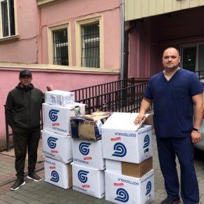 Eine weitere Hilfslieferung mit chirurgischem Verbrauchsmaterial erreicht das Regionale Klinische Krankenhaus Czernowitz - Ukrainehilfe | Köln
