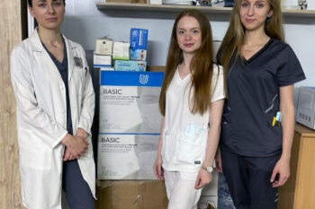 Ein Teil der umfassenden Spende der Fa. Unigloves über Arzt- & Klinikbedarf erreicht das City Hospital No.1 in Czernowitz - Ukrainehilfe | Köln