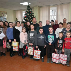 Übergabe der Weihnachtsgeschenke in ukrainischen Waisenhäusern in Czernowitz - Ukrainehilfe | Köln